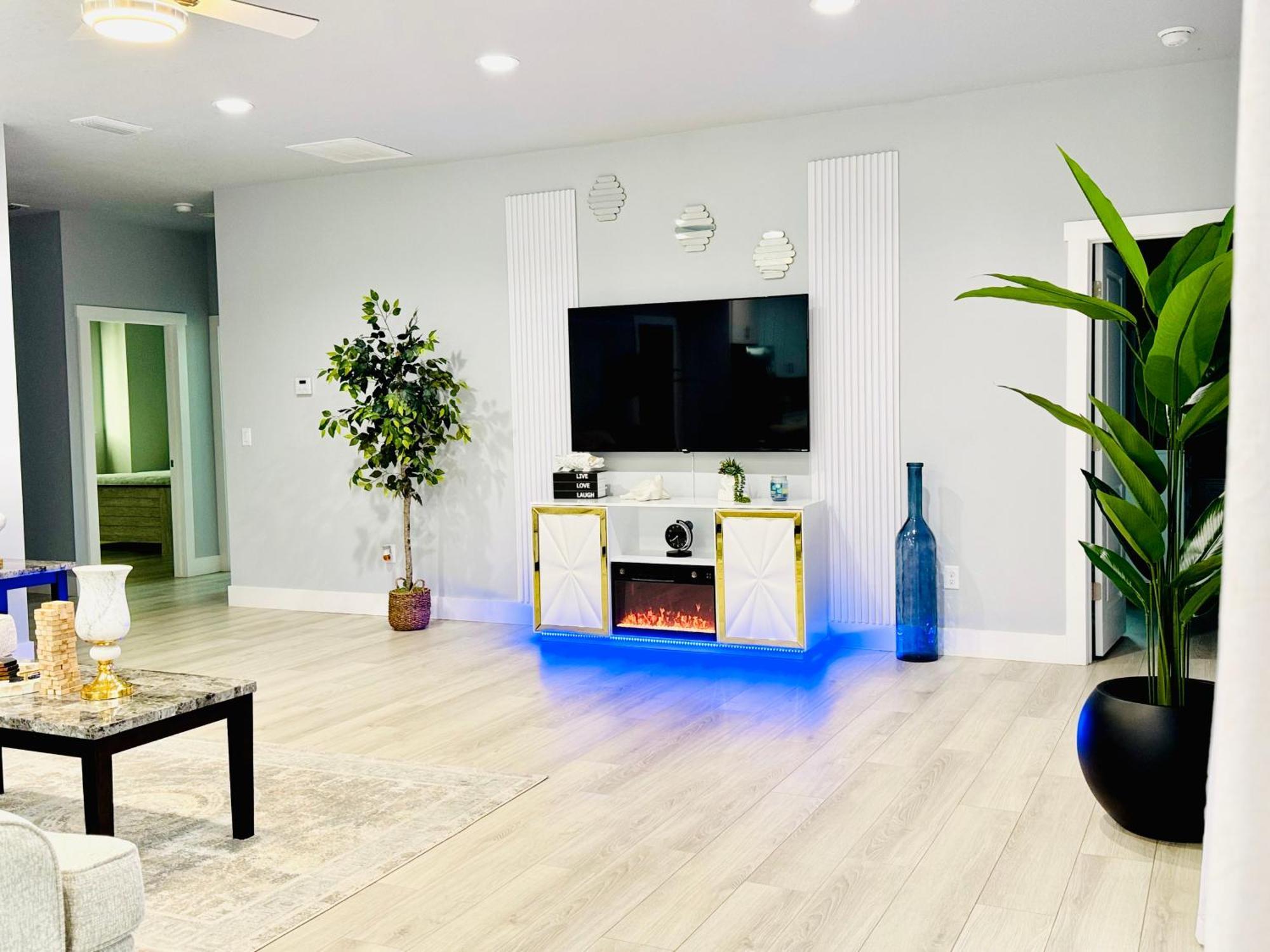 Villa Brand New Tampa Oasis With Private Jacuzzi Retreat Lutz Exterior foto